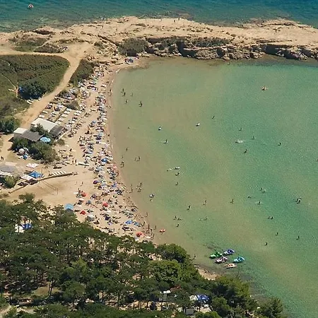 Apartments Lopar Lopar