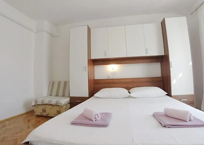 Apartments Lopar Lopar