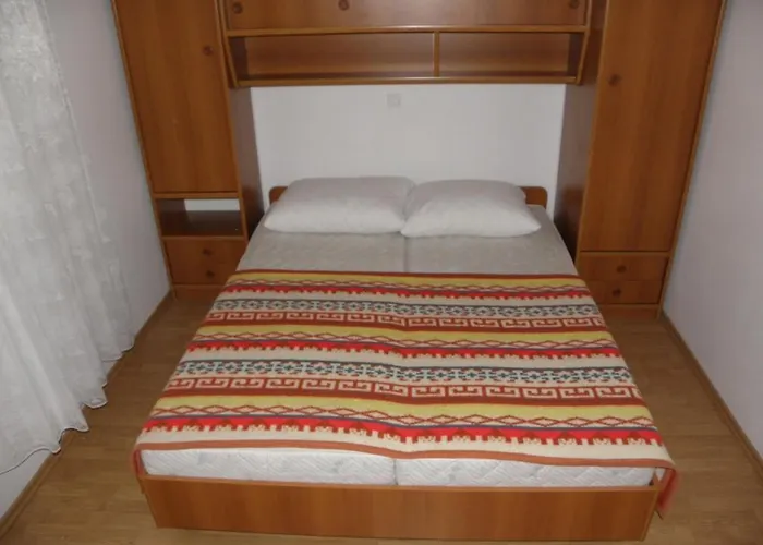 Apartments Lopar
