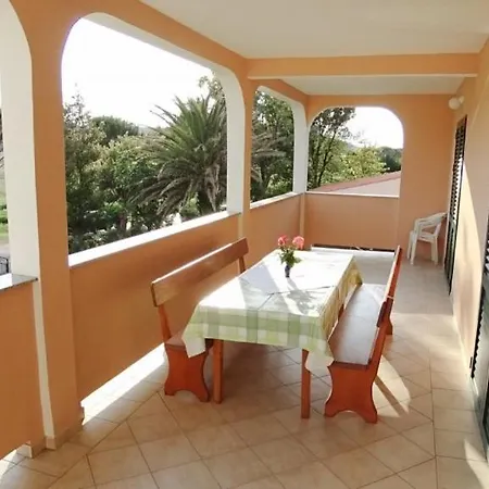 Apartman Apartments Lopar