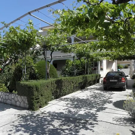 Apartments Lopar * Лопар