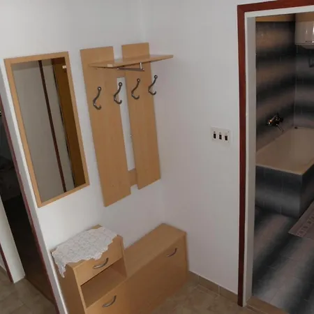 Apartments Lopar 아파트 로파르