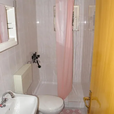 Apartments Lopar * Lopar