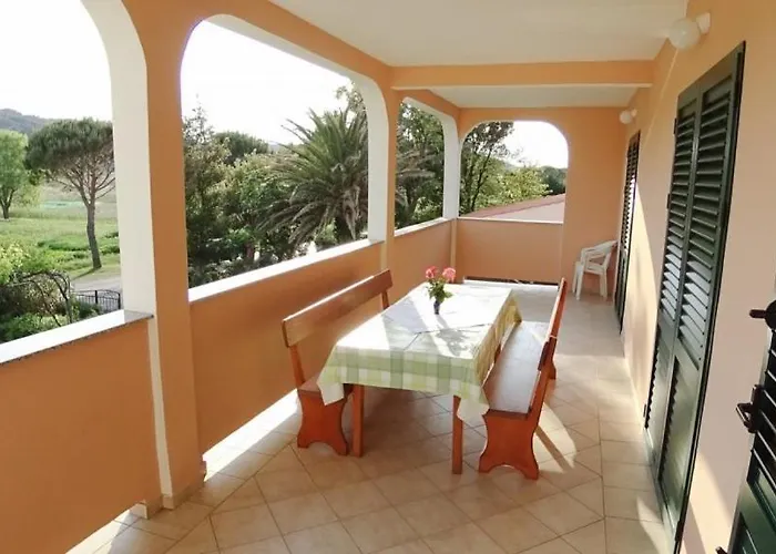 Апартаменты Apartments Lopar