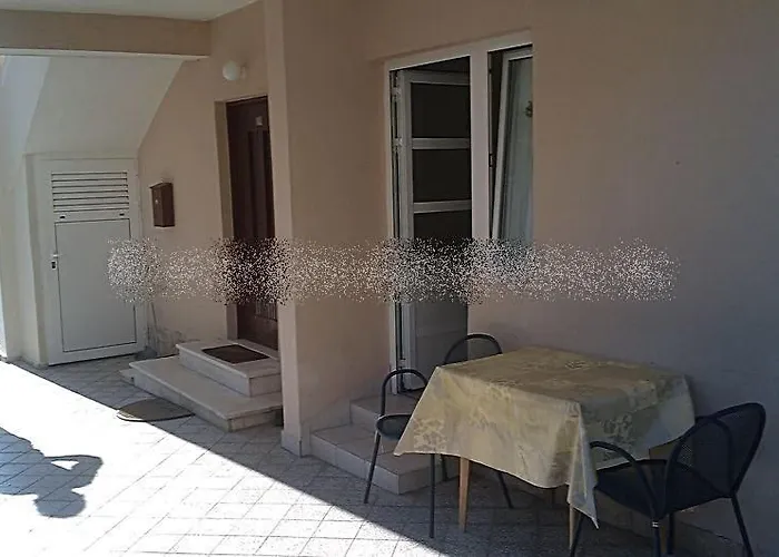 Apartments Lopar Лопар