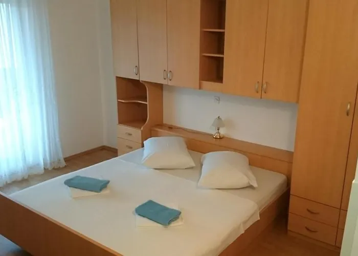 Apartments Lopar Апартаменты Лопар