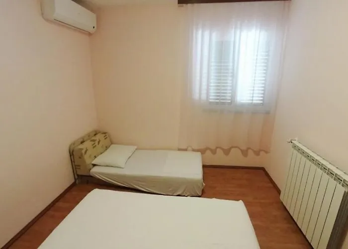 Apartments Lopar Апартаменты *