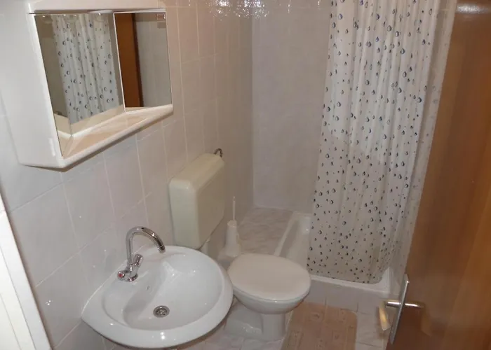 Apartments Lopar Лопар